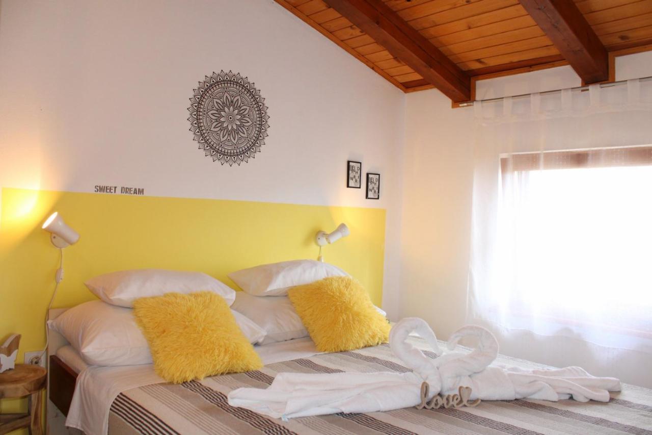 Lily'S Lovely Apartments Fažana Exterior foto