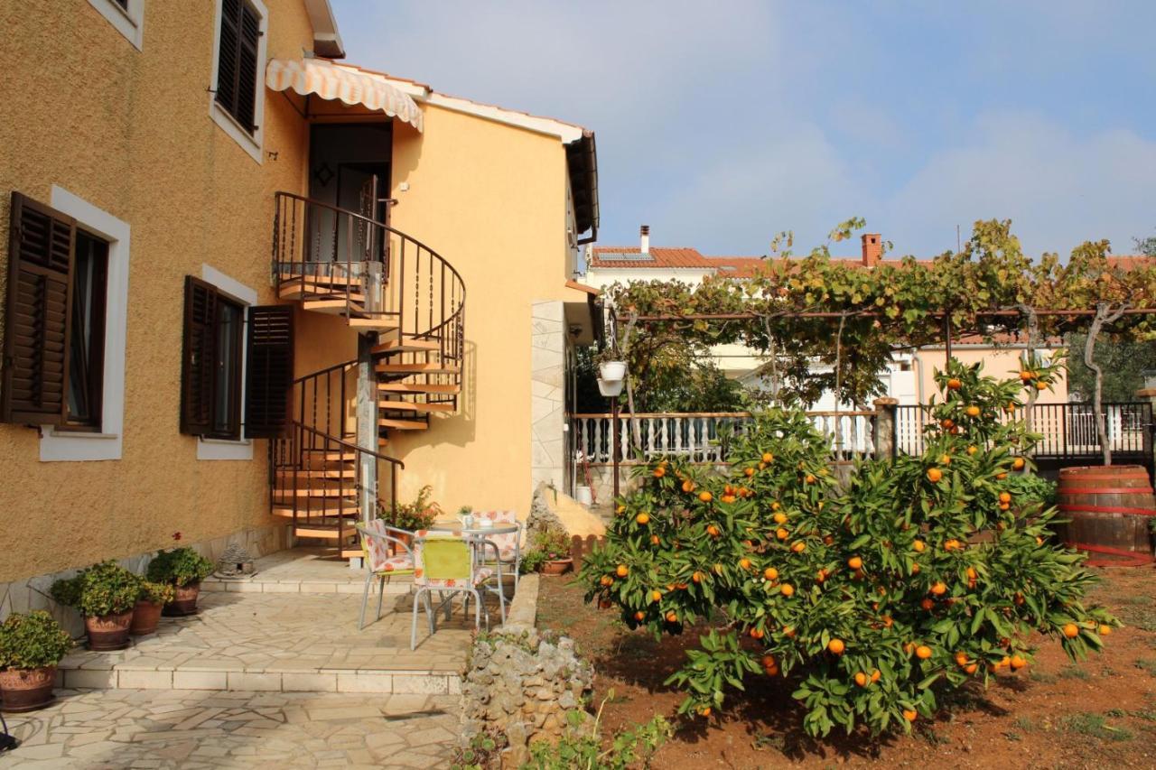 Lily'S Lovely Apartments Fažana Exterior foto